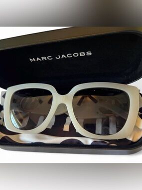 Marc Jacobs | Accessories | Marc Jacobs Marc 76s 03k Gb  display picture 3